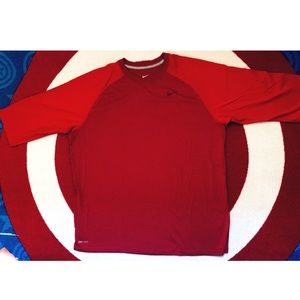 🍁🍁 Nike men’s Dri Fit training qtr Sleeve